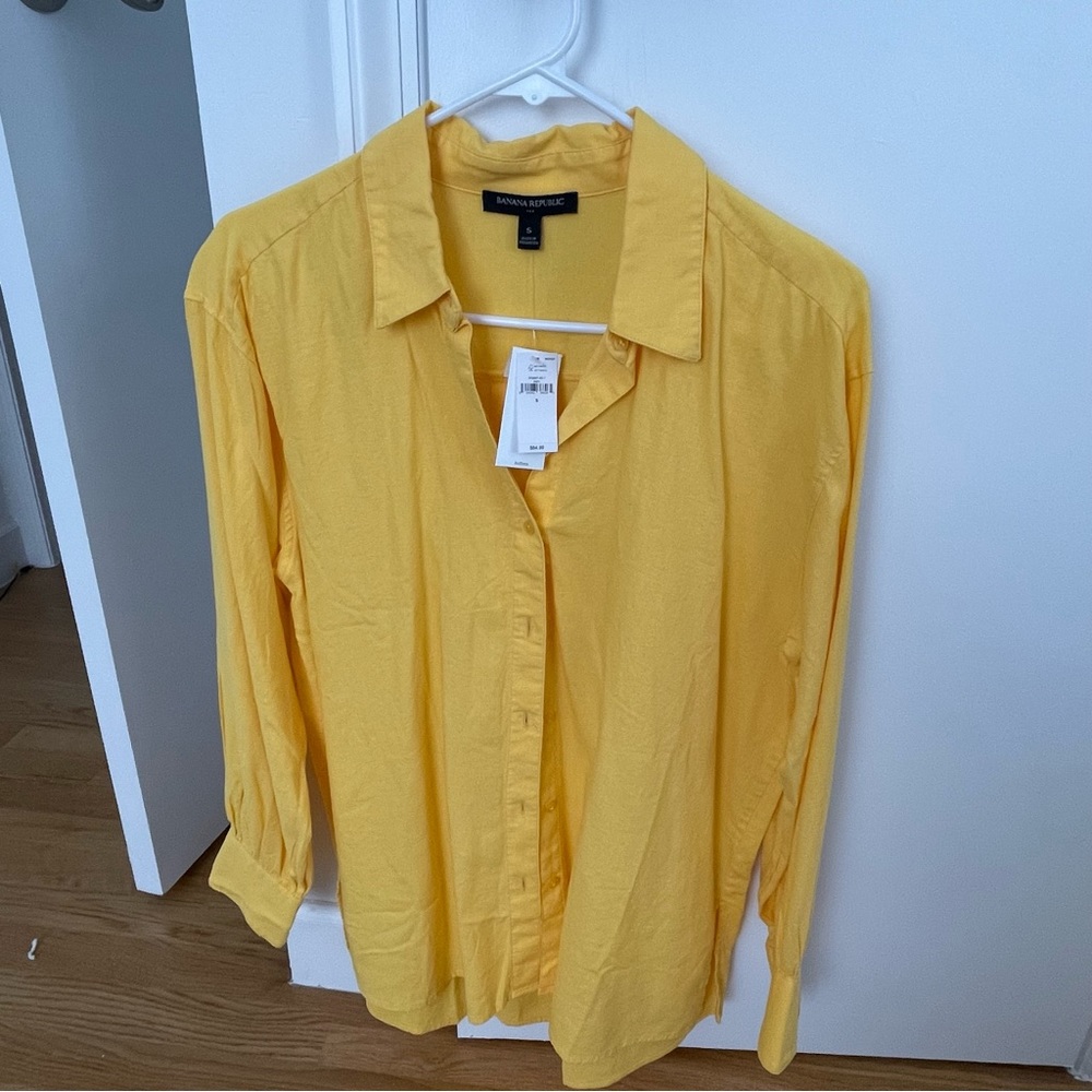 Banana Republic Linen Yellow Button Down